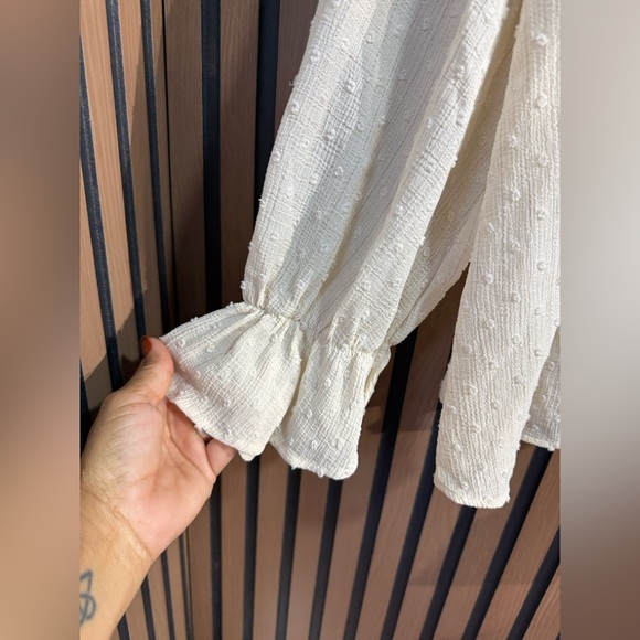 Zara Cream Textured Top Sz XL - Picture 4 of 7